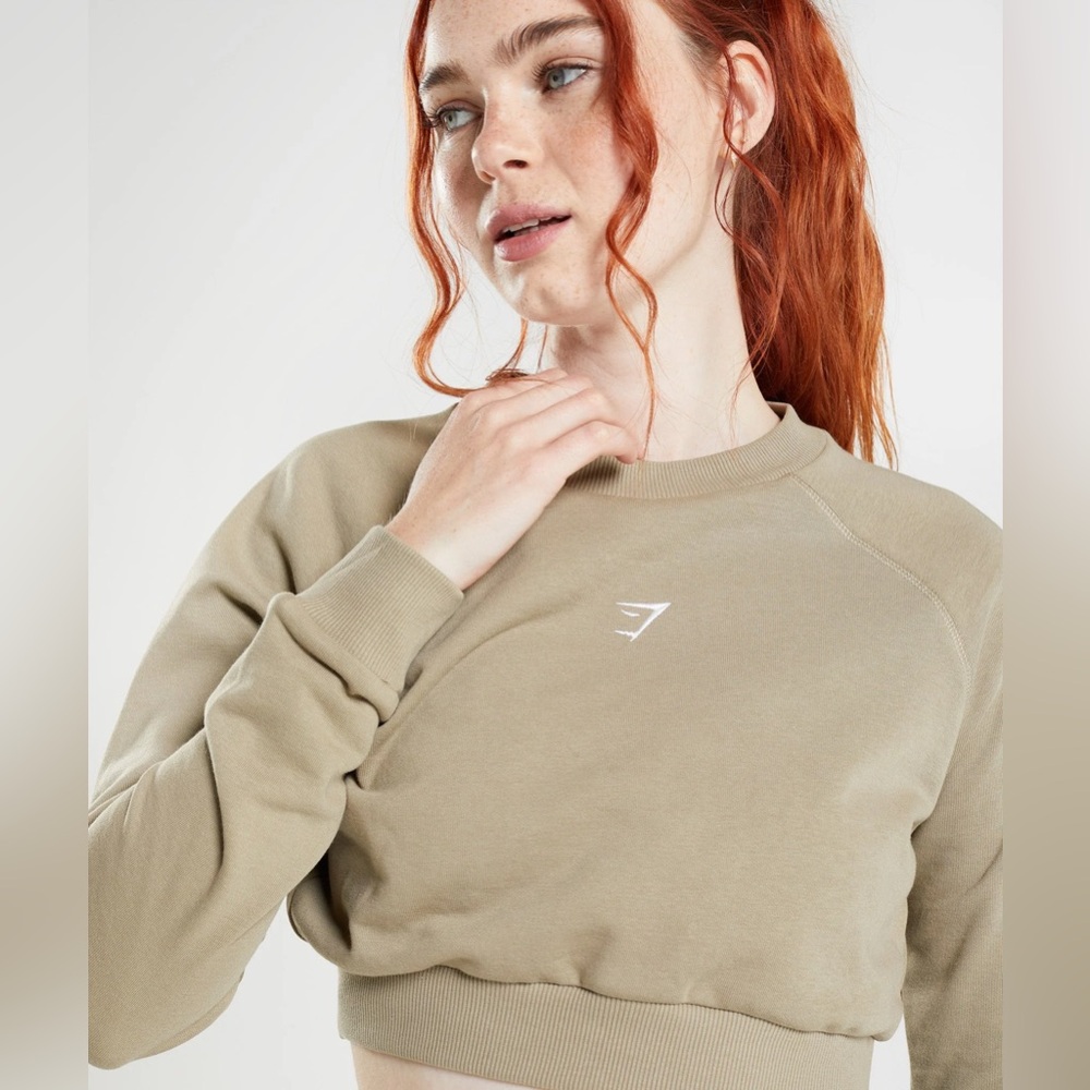 Gymshark cropped crewneck - Small